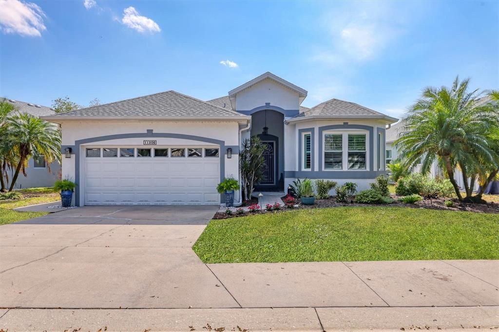 Под контрактом: $789,900 (3 спален, 2 ванн, 1742 Квадратных фут)