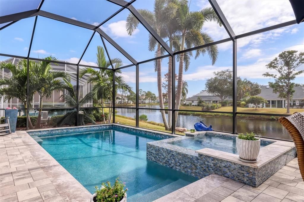 Под контрактом: $789,900 (3 спален, 2 ванн, 1742 Квадратных фут)