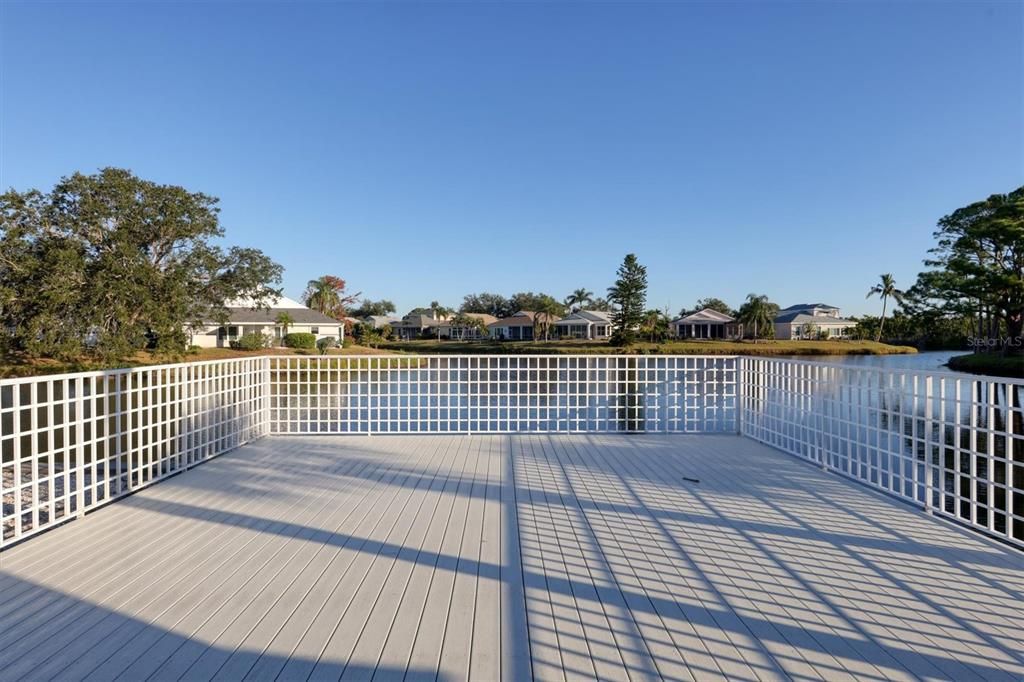 Под контрактом: $789,900 (3 спален, 2 ванн, 1742 Квадратных фут)