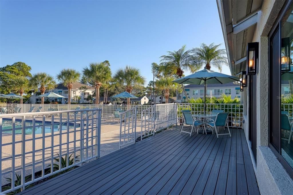 Под контрактом: $789,900 (3 спален, 2 ванн, 1742 Квадратных фут)