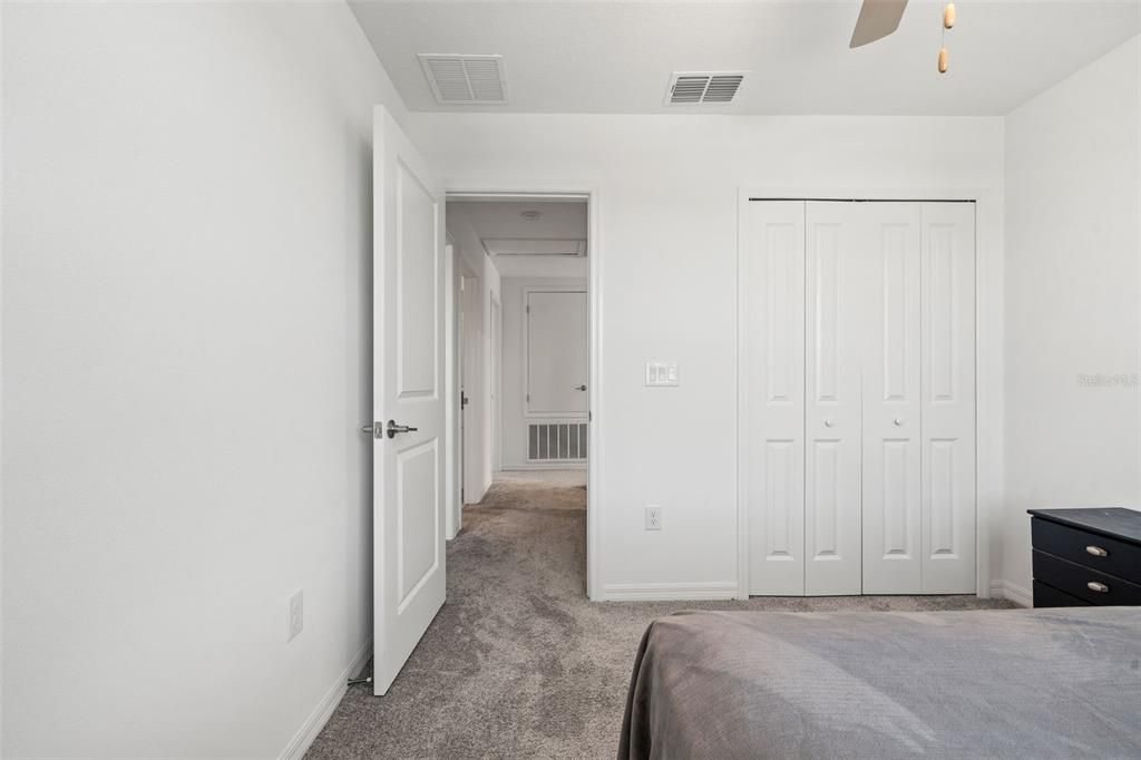 На продажу: $357,750 (4 спален, 2 ванн, 1875 Квадратных фут)