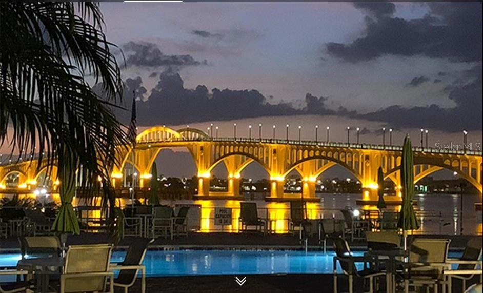 На продажу: $199,900 (2 спален, 2 ванн, 1038 Квадратных фут)