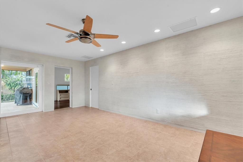 待售: $765,500 (4 贝兹, 3 浴室, 2217 平方英尺)