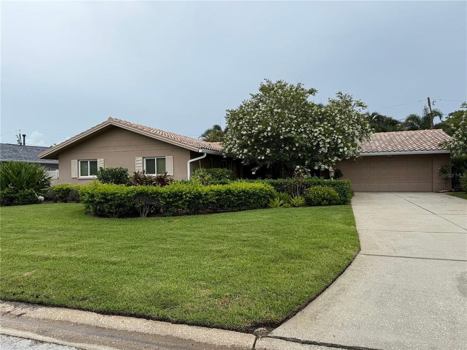 待售: $765,500 (4 贝兹, 3 浴室, 2217 平方英尺)