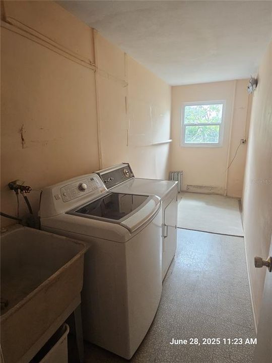 待售: $765,500 (4 贝兹, 3 浴室, 2217 平方英尺)