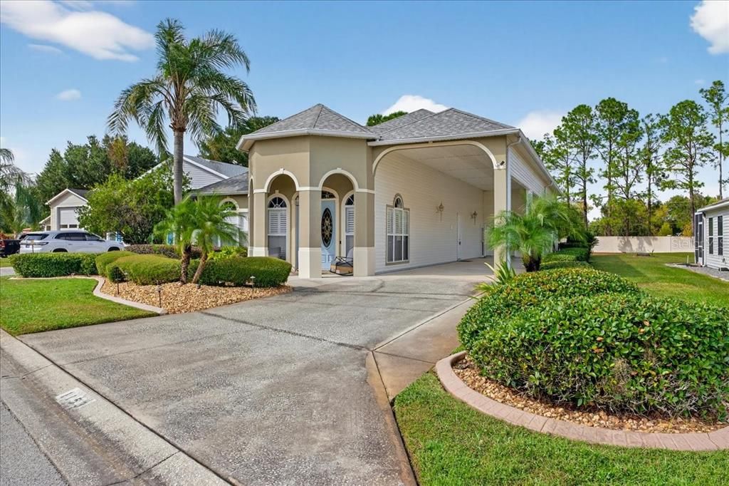 Под контрактом: $405,000 (2 спален, 2 ванн, 1384 Квадратных фут)