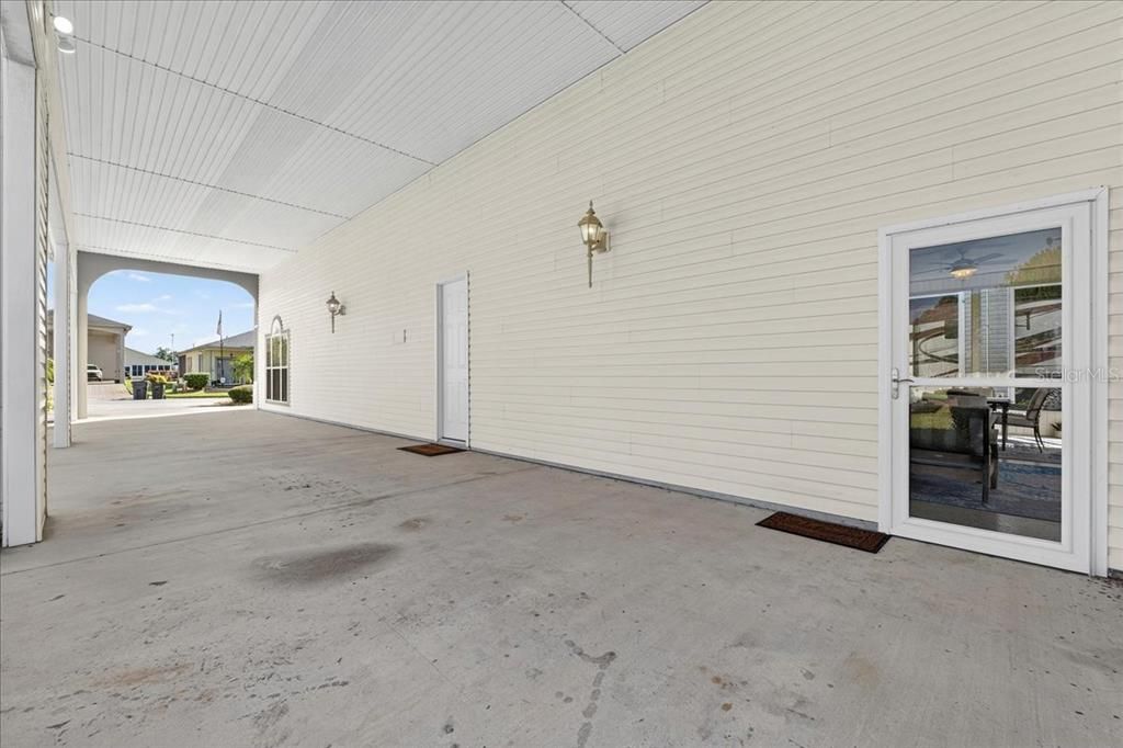 Под контрактом: $405,000 (2 спален, 2 ванн, 1384 Квадратных фут)