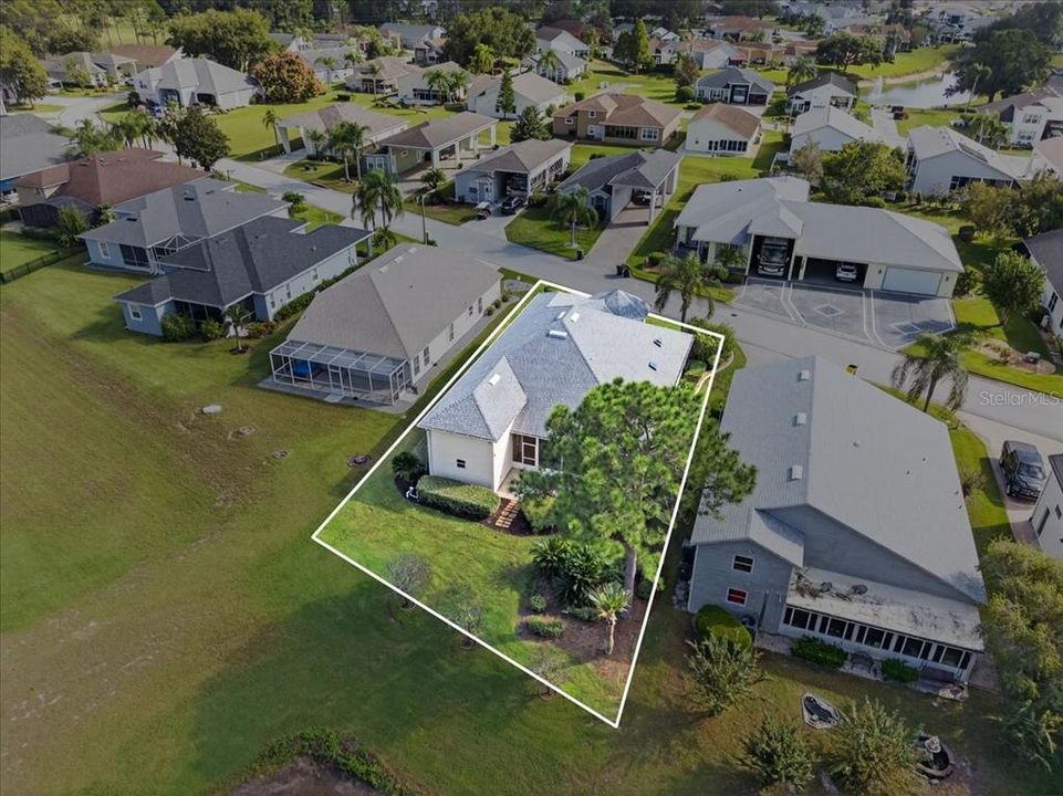 Под контрактом: $405,000 (2 спален, 2 ванн, 1384 Квадратных фут)