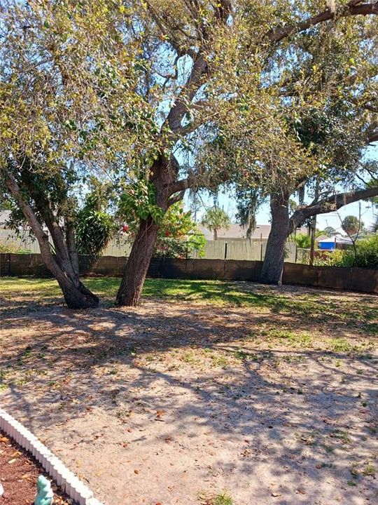 For Sale: $277,000 (3 beds, 2 baths, 1150 Square Feet)