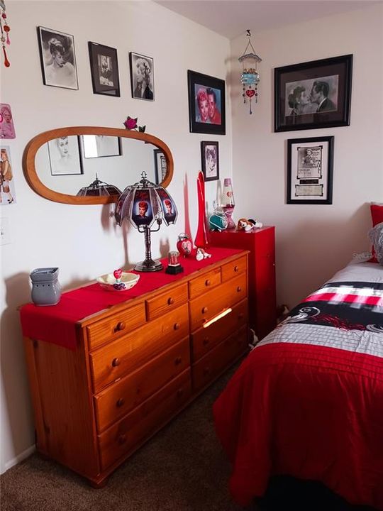 For Sale: $277,000 (3 beds, 2 baths, 1150 Square Feet)