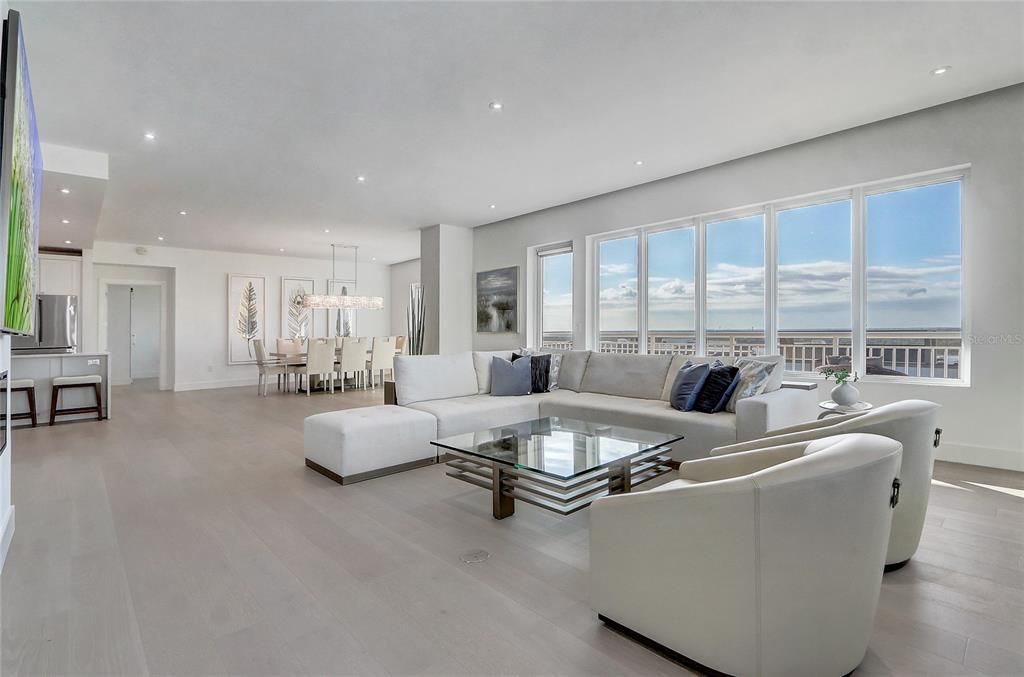 待售: $1,290,000 (2 贝兹, 2 浴室, 2080 平方英尺)