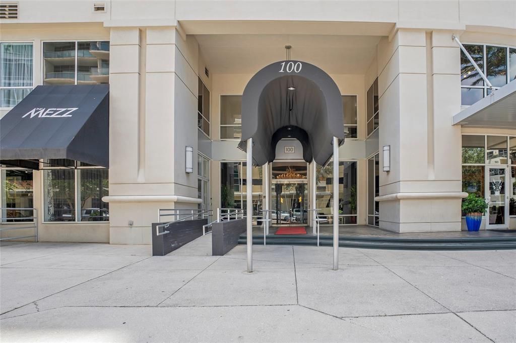 待售: $1,290,000 (2 贝兹, 2 浴室, 2080 平方英尺)