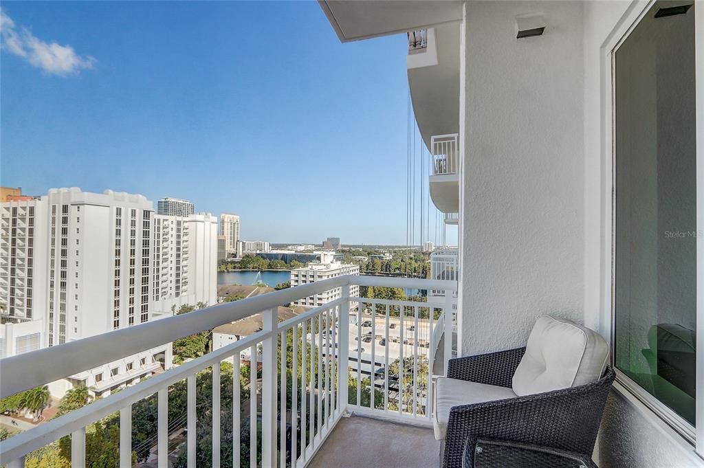 待售: $1,290,000 (2 贝兹, 2 浴室, 2080 平方英尺)