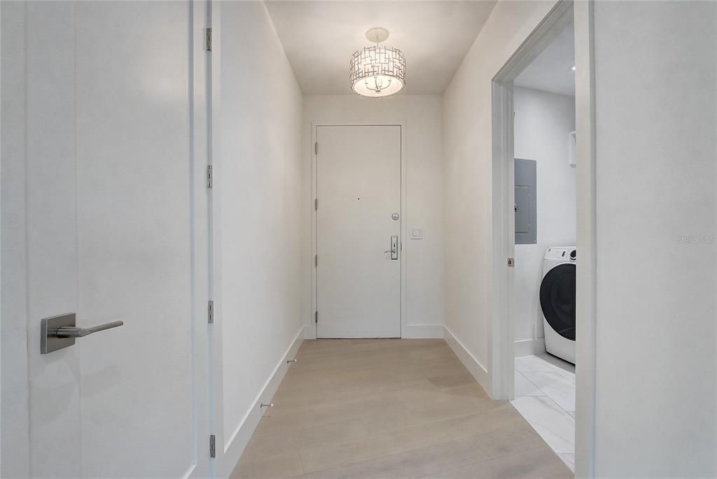 待售: $1,290,000 (2 贝兹, 2 浴室, 2080 平方英尺)