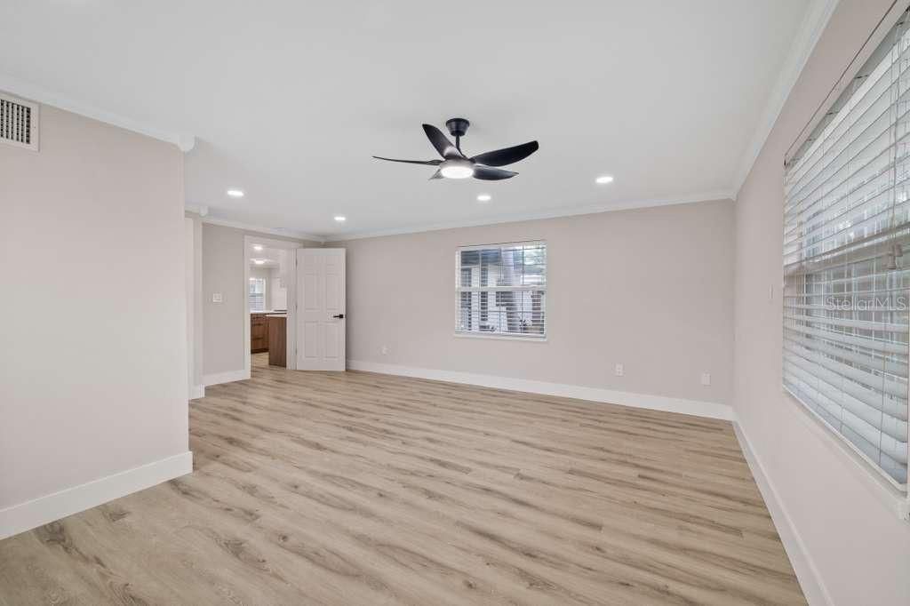 For Sale: $449,900 (3 beds, 2 baths, 1796 Square Feet)