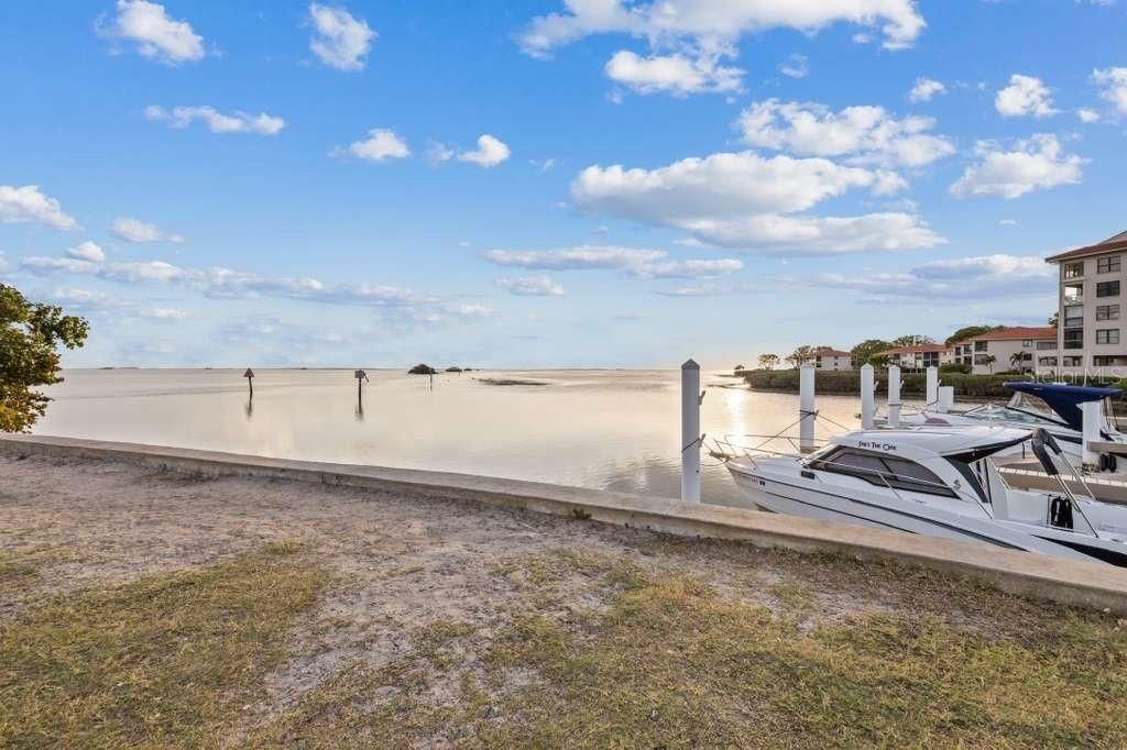 For Sale: $449,900 (3 beds, 2 baths, 1796 Square Feet)