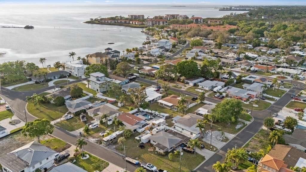 For Sale: $449,900 (3 beds, 2 baths, 1796 Square Feet)