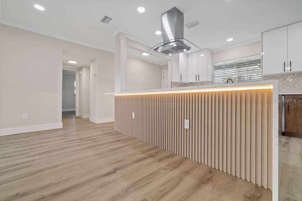 For Sale: $449,900 (3 beds, 2 baths, 1796 Square Feet)