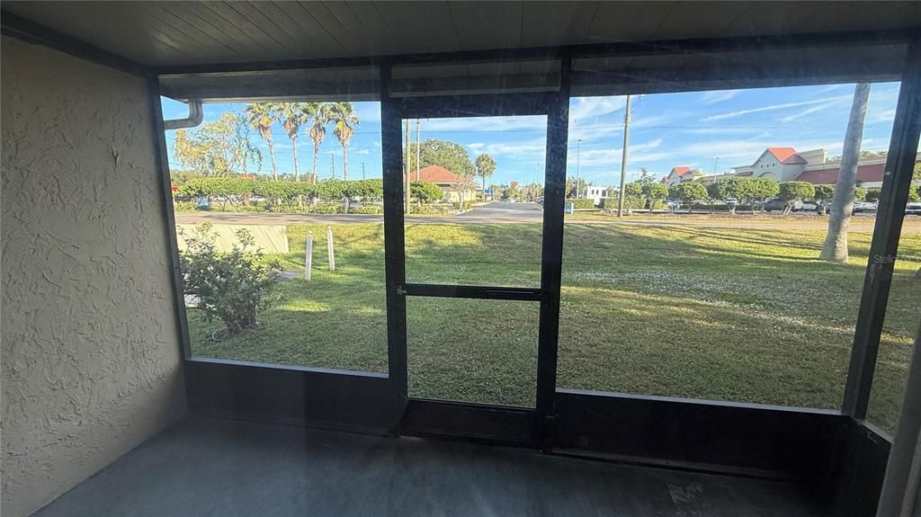 For Rent: $1,195 (1 beds, 1 baths, 600 Square Feet)