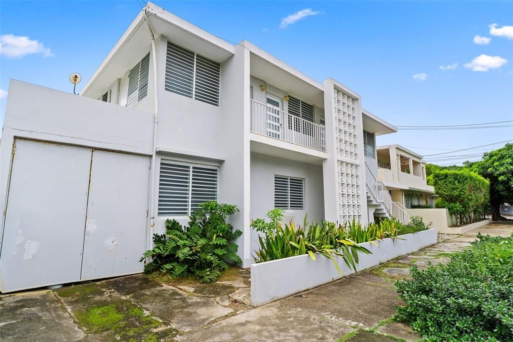 For Sale: $1,850,000 (0 beds, 0 baths, 3000 Square Feet)