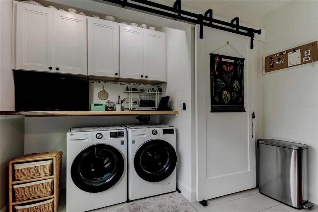 For Sale: $300,000 (2 beds, 2 baths, 1340 Square Feet)