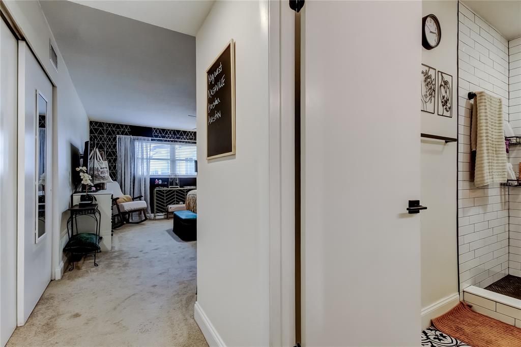 For Sale: $300,000 (2 beds, 2 baths, 1340 Square Feet)