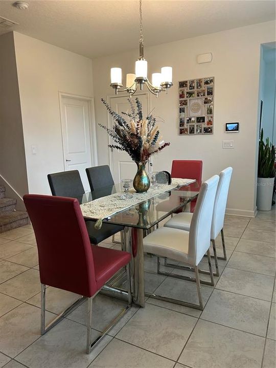 For Rent: $2,950 (4 beds, 3 baths, 2040 Square Feet)