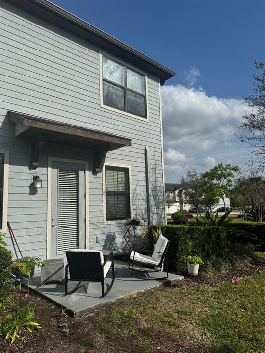 For Rent: $2,950 (4 beds, 3 baths, 2040 Square Feet)