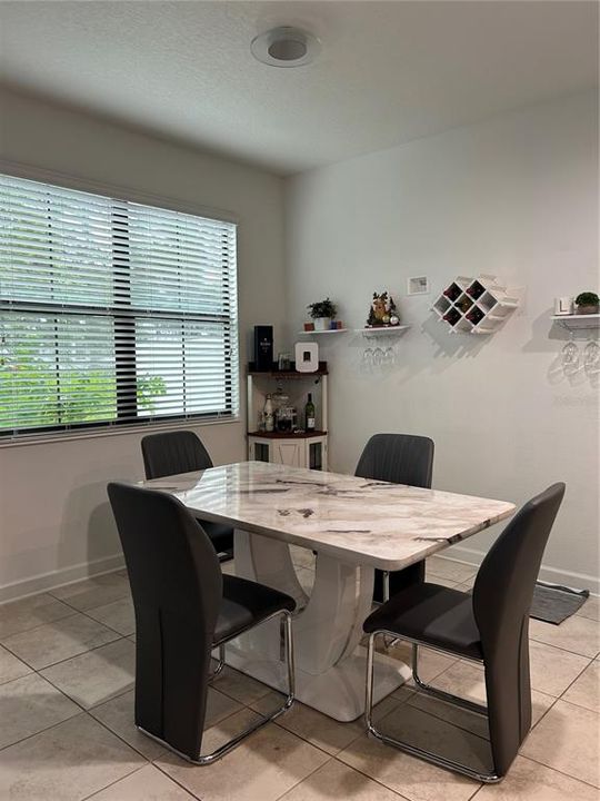 For Rent: $2,950 (4 beds, 3 baths, 2040 Square Feet)