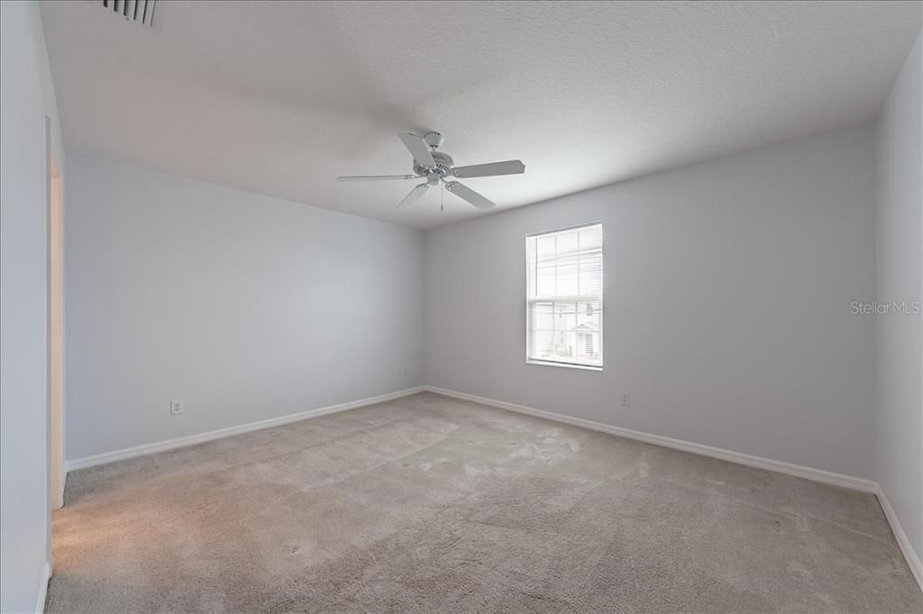 For Rent: $2,200 (4 beds, 3 baths, 1980 Square Feet)