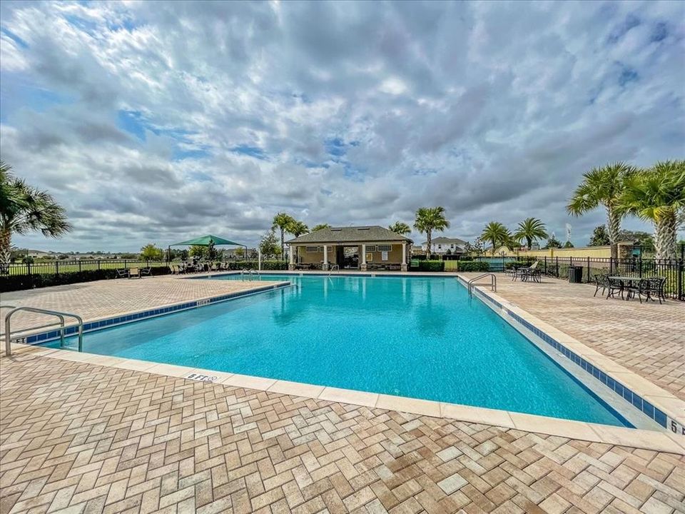 For Rent: $2,200 (4 beds, 3 baths, 1980 Square Feet)