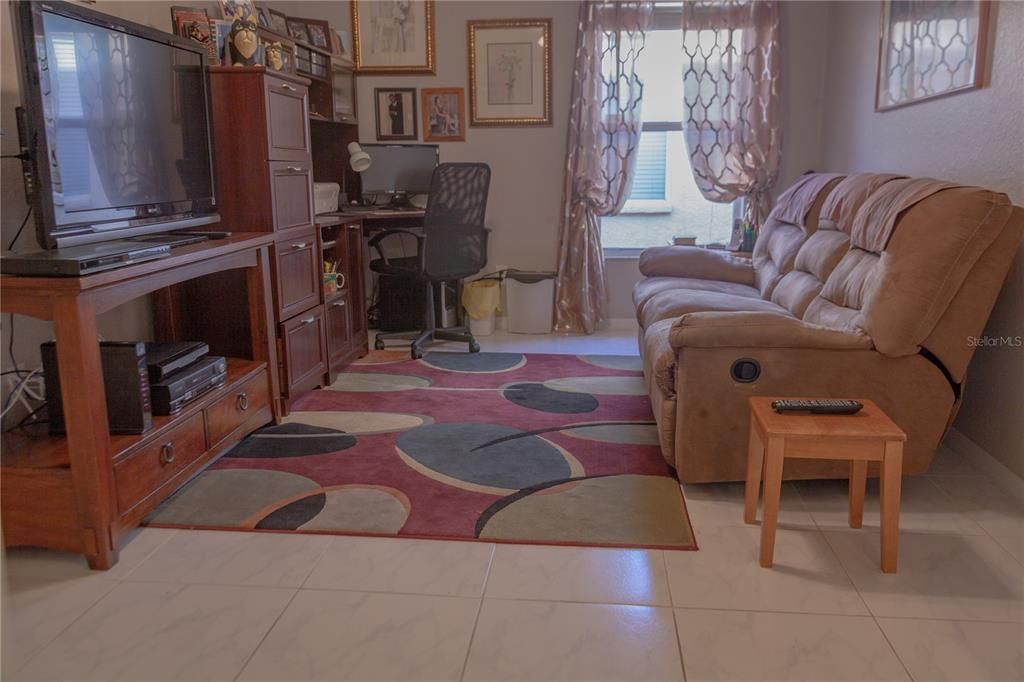 For Sale: $335,000 (3 beds, 2 baths, 1675 Square Feet)