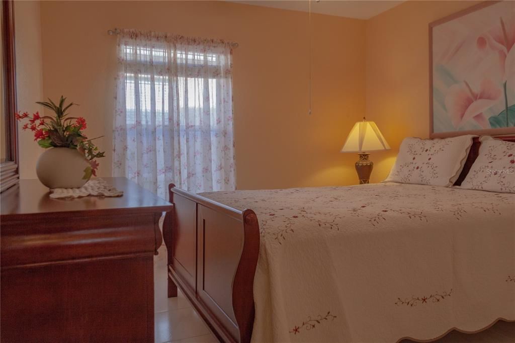 For Sale: $335,000 (3 beds, 2 baths, 1675 Square Feet)