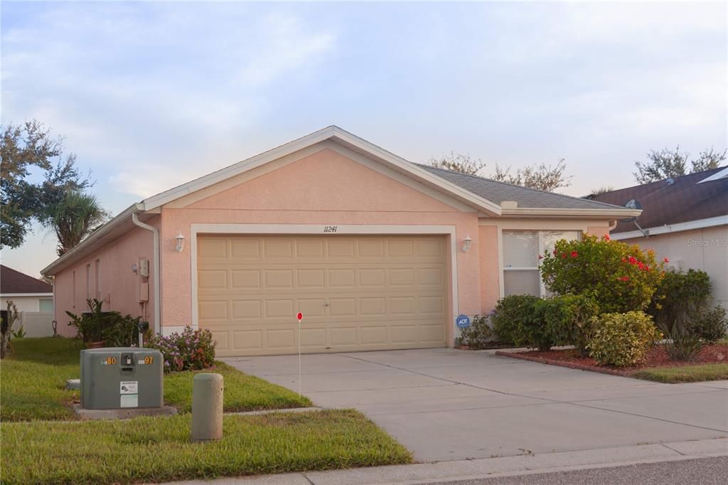 For Sale: $335,000 (3 beds, 2 baths, 1675 Square Feet)