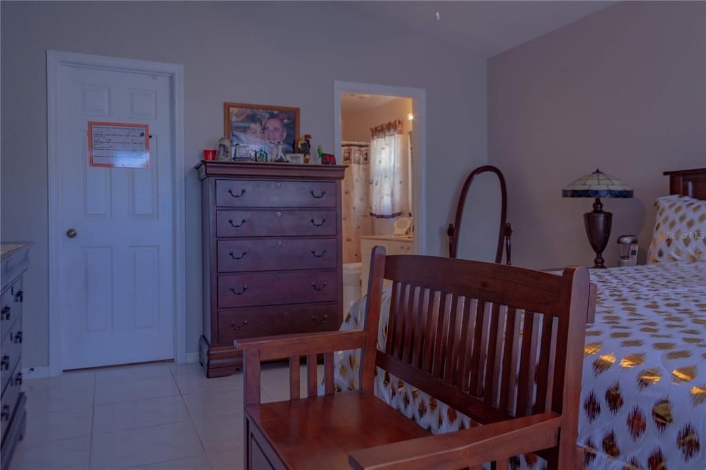 For Sale: $335,000 (3 beds, 2 baths, 1675 Square Feet)