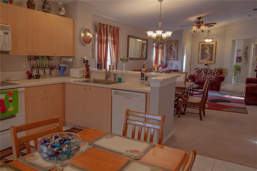 For Sale: $335,000 (3 beds, 2 baths, 1675 Square Feet)