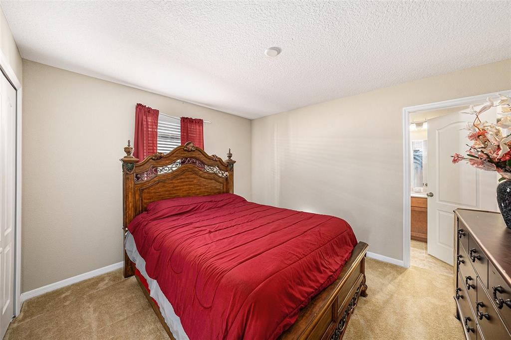 На продажу: $599,900 (5 спален, 4 ванн, 3546 Квадратных фут)