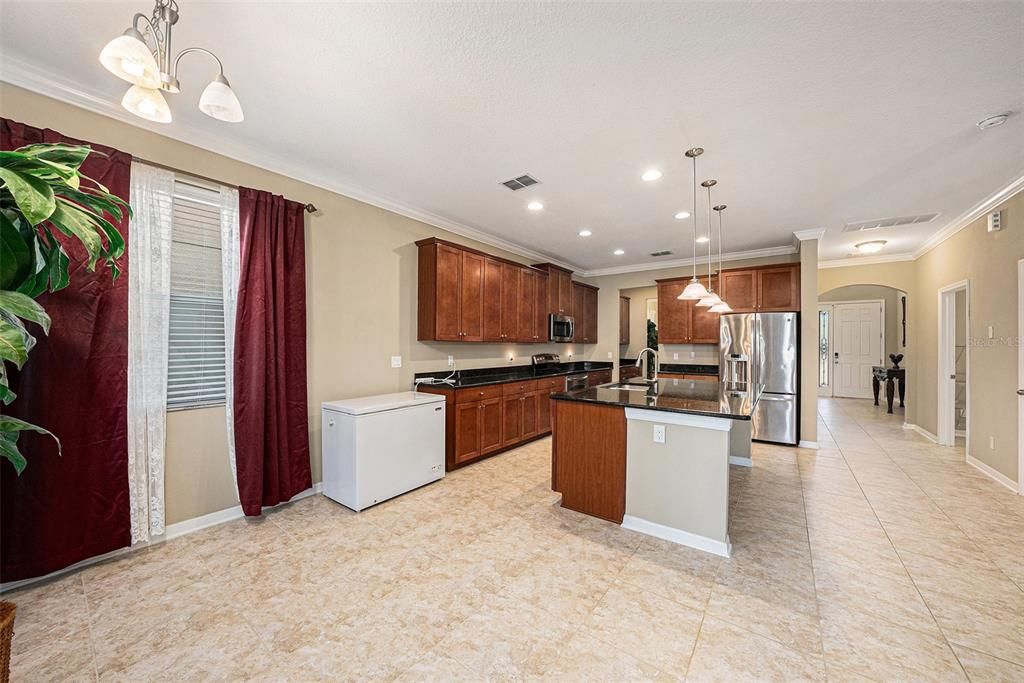 На продажу: $599,900 (5 спален, 4 ванн, 3546 Квадратных фут)