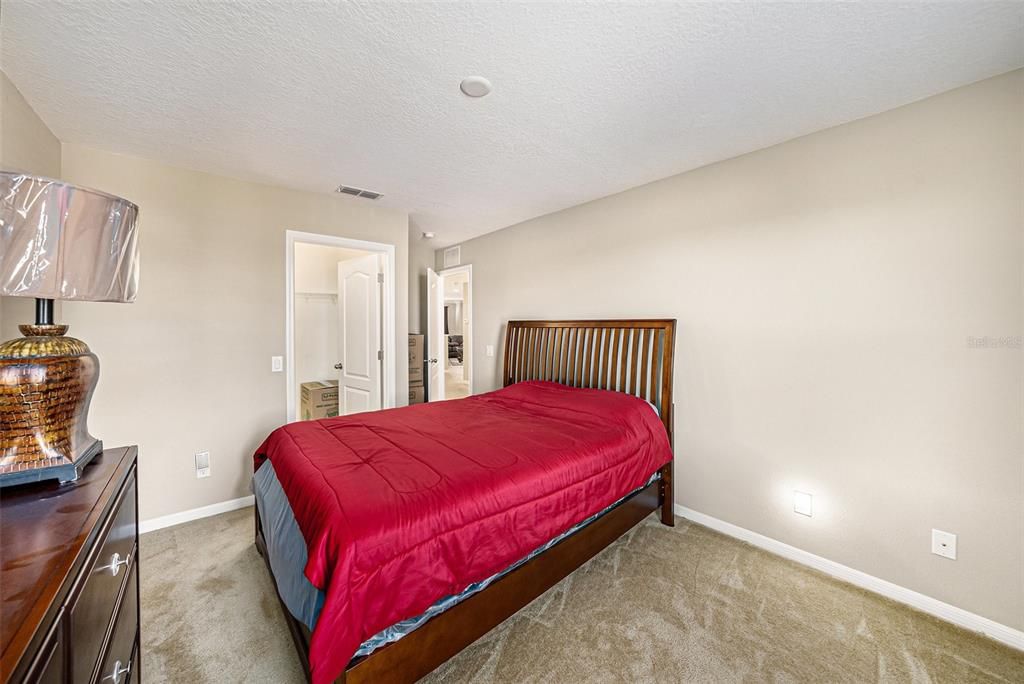 На продажу: $599,900 (5 спален, 4 ванн, 3546 Квадратных фут)