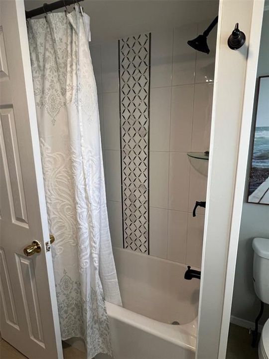 Active With Contract: $164,500 (2 beds, 2 baths, 960 Square Feet)