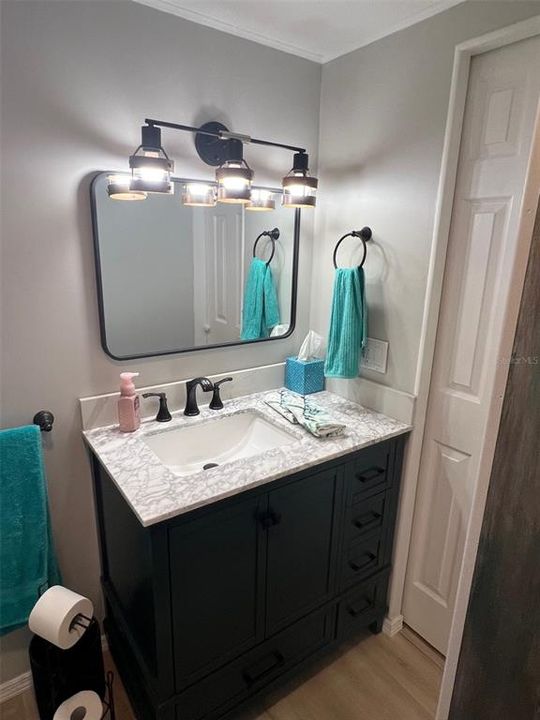 Active With Contract: $164,500 (2 beds, 2 baths, 960 Square Feet)