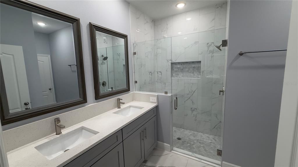 В аренду: $2,750 (4 спален, 2 ванн, 1802 Квадратных фут)