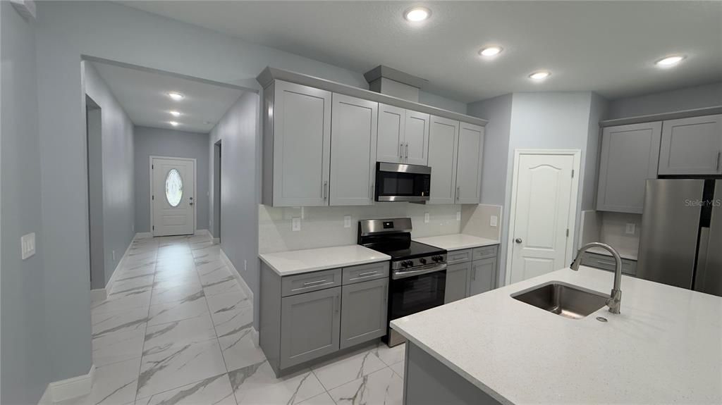 В аренду: $2,750 (4 спален, 2 ванн, 1802 Квадратных фут)