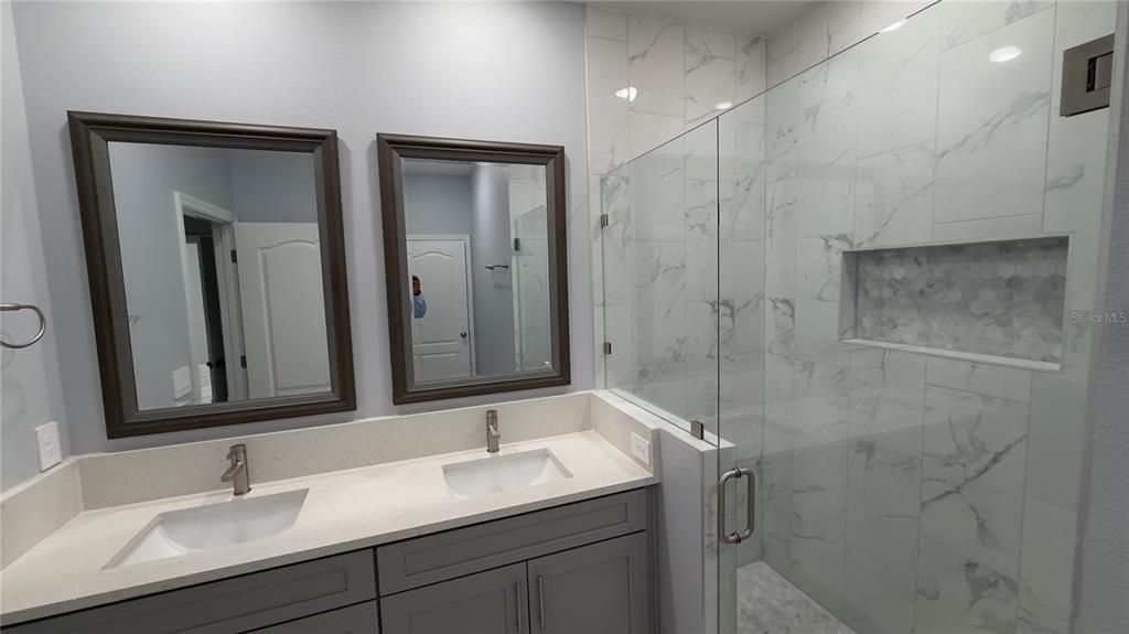 В аренду: $2,750 (4 спален, 2 ванн, 1802 Квадратных фут)