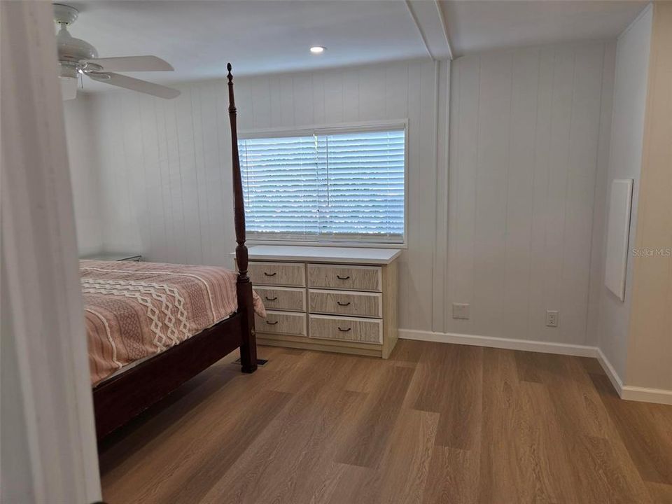 For Sale: $169,900 (2 beds, 2 baths, 960 Square Feet)