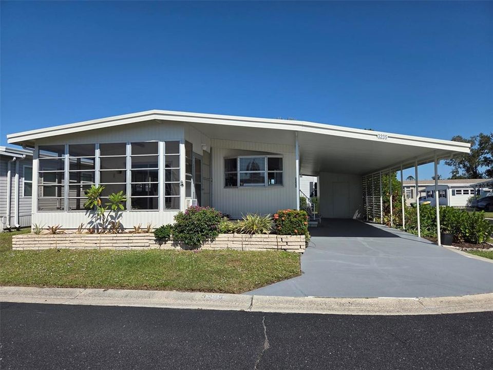 For Sale: $169,900 (2 beds, 2 baths, 960 Square Feet)