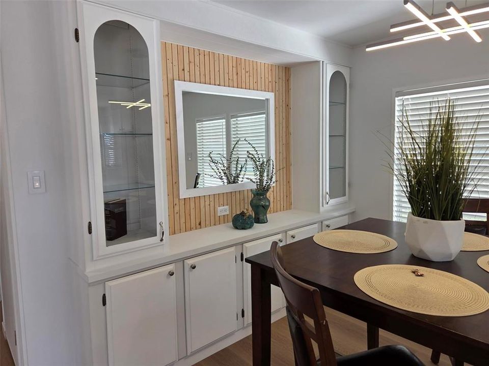 For Sale: $169,900 (2 beds, 2 baths, 960 Square Feet)