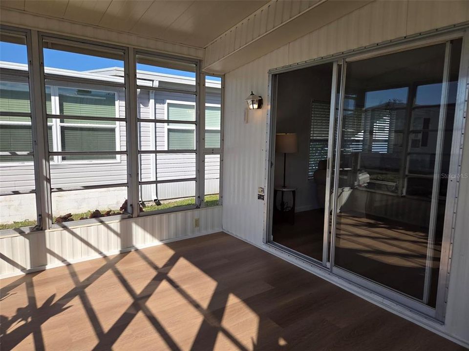 For Sale: $169,900 (2 beds, 2 baths, 960 Square Feet)