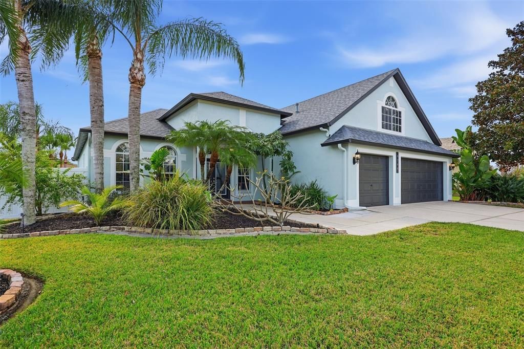 待售: $600,000 (4 贝兹, 3 浴室, 2713 平方英尺)