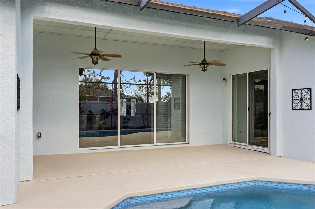 待售: $600,000 (4 贝兹, 3 浴室, 2713 平方英尺)